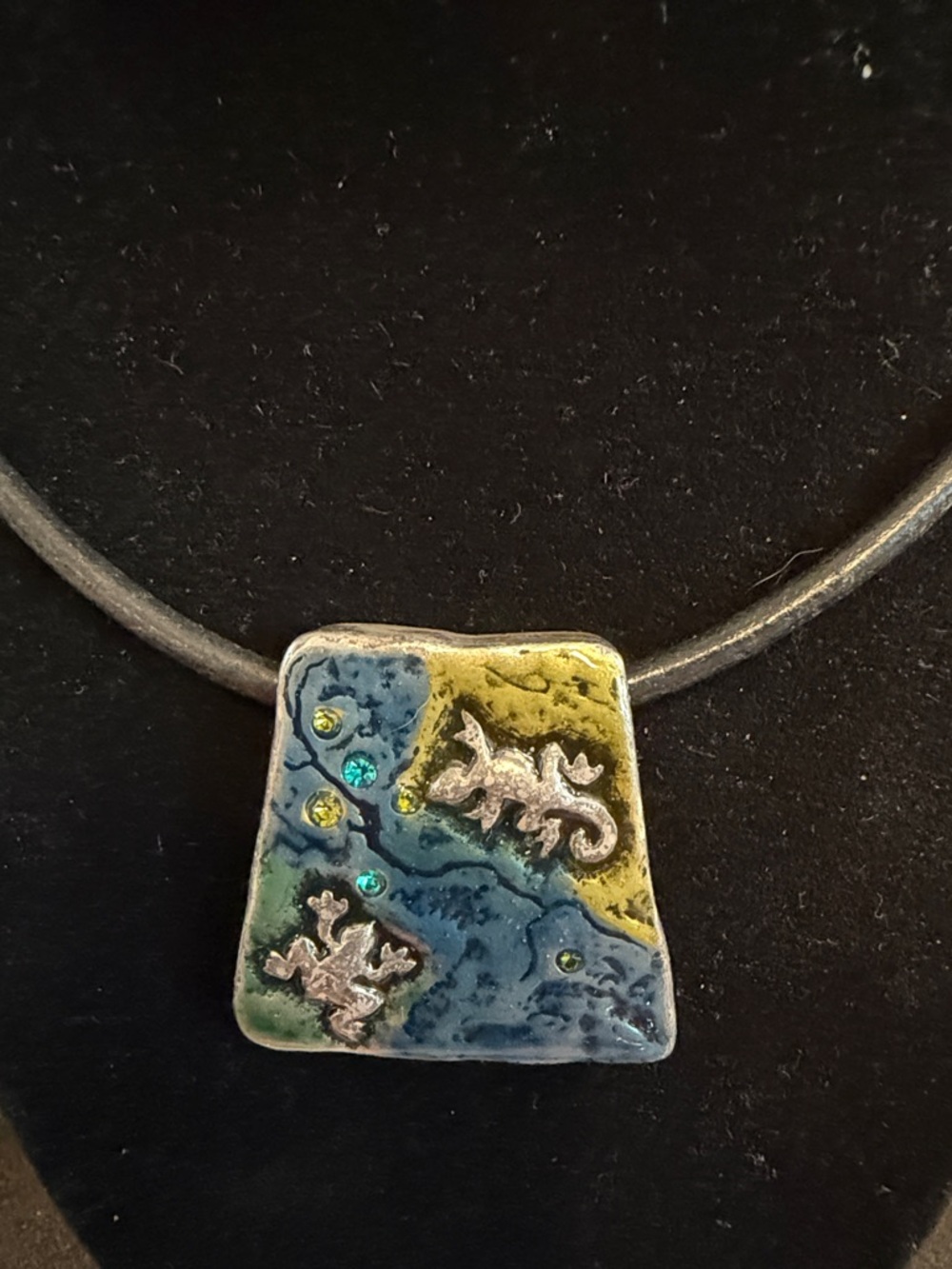 Chico’s Handcrafted Blue and Green Pendant Necklace with Lizard Motif
